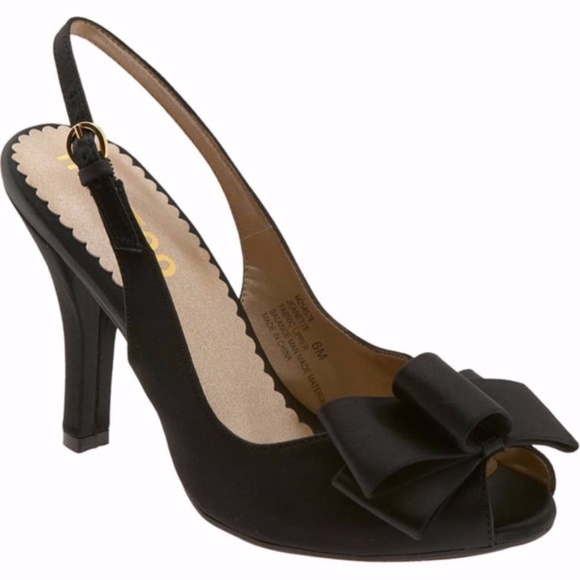 me too Shoes - Mee Too Jeanette Pump Open Toe Black Satin Heels